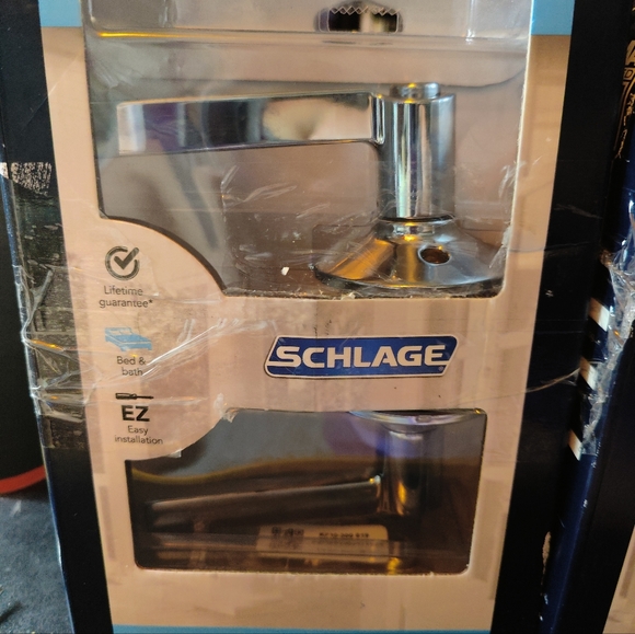 Latitude Series Bright Chrome Bed and Bath Door Handle - Picture 4 of 6